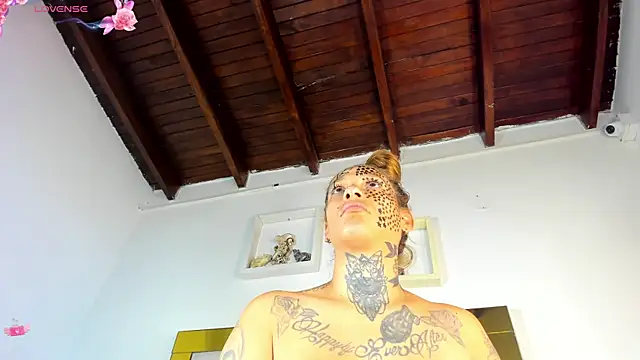 dakota_stream (F milf) - hand in the ass and hand in the pussy