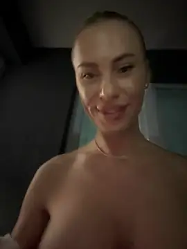 _jessyrey_ (F young) - Flash pussy 👅