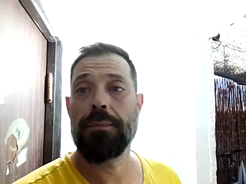 zefside42 (Ask my age) - take off your pants