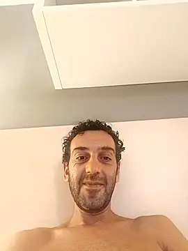 sextructor@xh (Ask my age) - 2K add me to favs let's celebrate