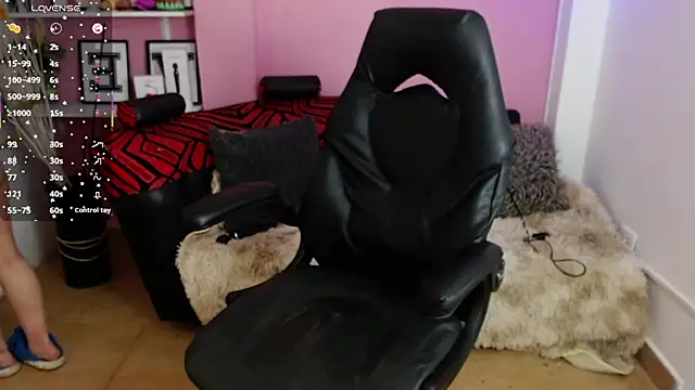 debbie_morgan (F young) - Oli massage tits & rub nipples🎀