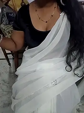 Nikitha_telugu