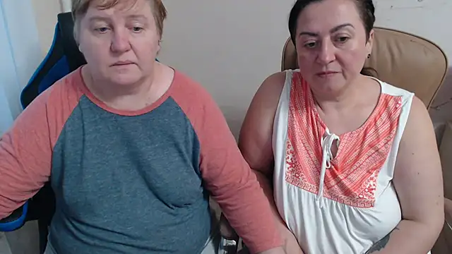 Bertie_Adeline webcam