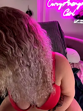 CurvyAnonymousGirl89