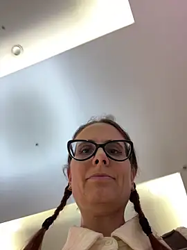 NataKitten from StripChat is Freechat