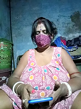 Webcam Model (parioo7)  is live.Free join now!