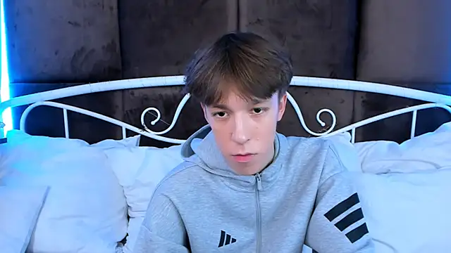 markbranston (M twink) - Cum show