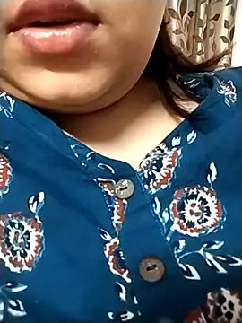 Webcam Model (Your_Happy_Place)  is live.Free join now!