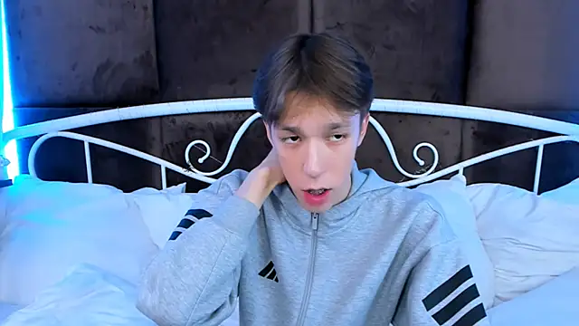 markbranston (M twink) - Cum show