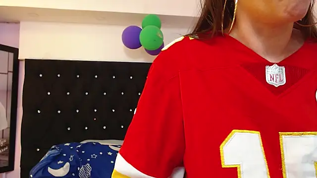 kittybonxx's Stripchat show and profile