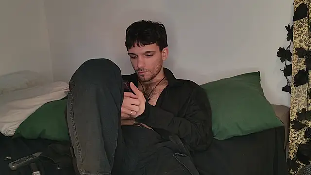 jackdesfeux (G young) - Cumshow at goal. Menu is up. Ask me