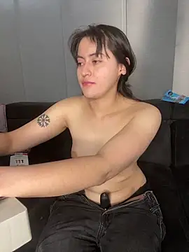 Webcam Model (Camila_pinkk)  is live.Free join now!