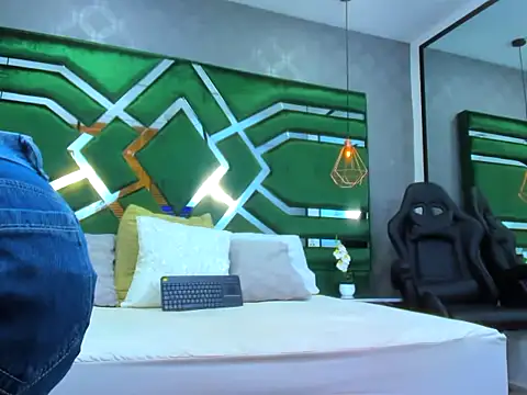 asshley_clarkk - Asshley_Clarkk's free webcam - UK Sex Cams