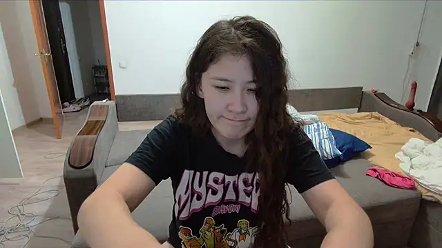 Riz_girl's Stripchat show and profile