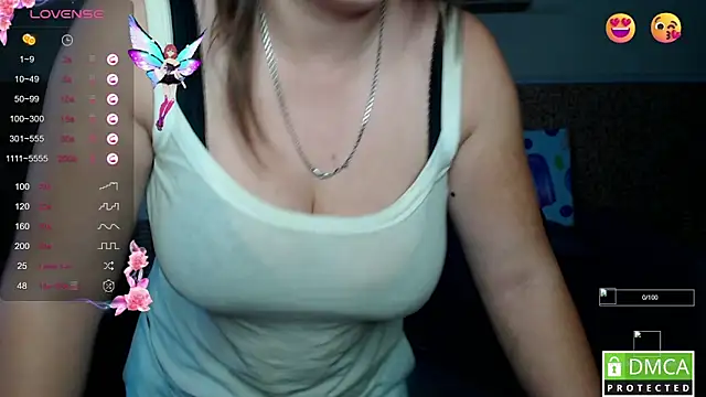 Amali_Ivanna_smit live cam screenshot female on TokenKeno — Tip, Play & Watch Live Cams