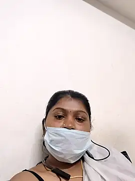 Webcam Model (tamil_Miraclequeen)  is live.Free join now!