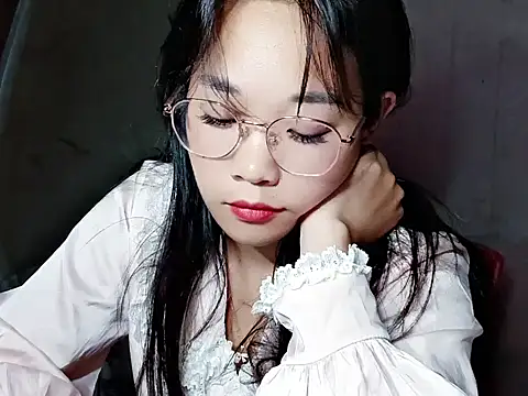 Live webcam thumbnail of Maimai00 from . Watch my show!