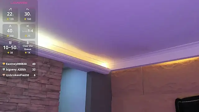 SophiaDior_ live cam screenshot female from Colombia on TokenKeno — Tip, Play & Watch Live Cams