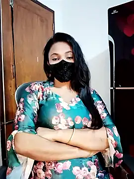 Webcam Model (Tina-Sen)  is live.Free join now!