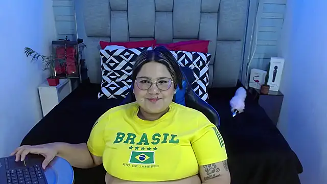 evelin_zaens (F young) - mi plug ass