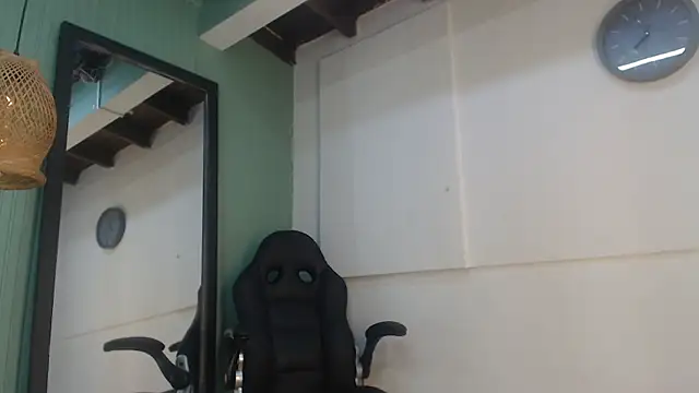 samanta_dream9 - Samanta_dream9's free webcam - UK Sex Cams