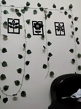 Webcam Model (sassyy_poonam)  is live.Free join now!