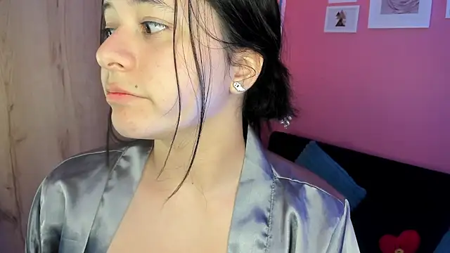 agnes_213 - Agnes_213's free webcam - UK Sex Cams