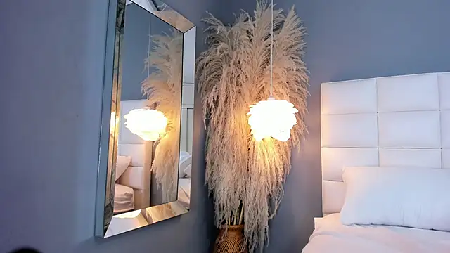 violettharous - VioletthaRous's free webcam - UK Sex Cams