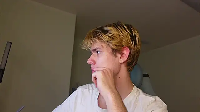 logan_fraser (M twink) - pay my rent ;D