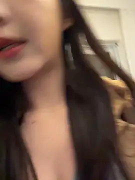 za-02605 (F young) - 原相机直播无美颜