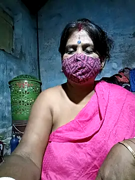 Webcam Model (parioo7)  is live.Free join now!