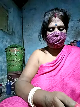 Webcam Model (parioo7)  is live.Free join now!