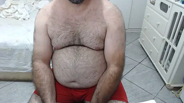 mysterbearmg (Ask my age) - CUM IN PUBLIC