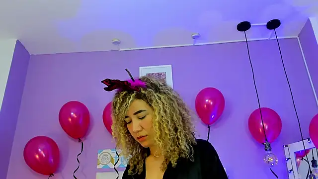 charlotte11-11 (F young) - Blowjob, deep and juicy