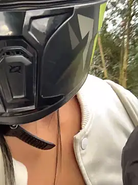 Webcam Model (Cami_Leon2)  is live.Free join now!