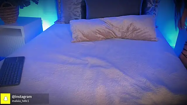 malaia_hills - Malaia_hills's free webcam