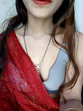 Webcam Model (xpihu)  is live.Free join now!