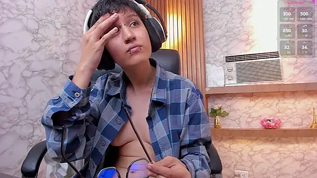 charlietaylor__ (F young) - Sing, moan & obey : 3 min ctrl