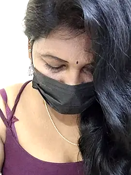 Webcam Model (thamarai)  is live.Free join now!