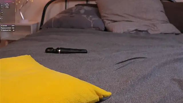 moiraeger - MoiraEger's free webcam - UK Sex Cams