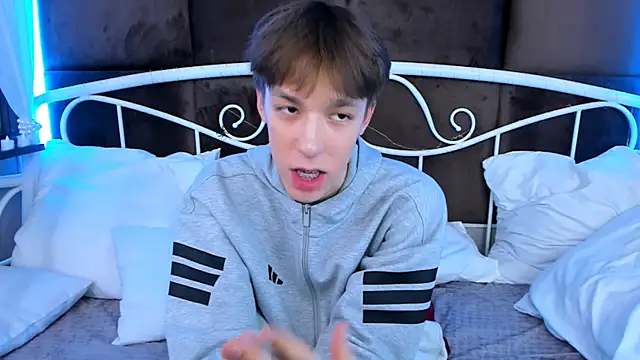 markbranston (M twink) - Cum show