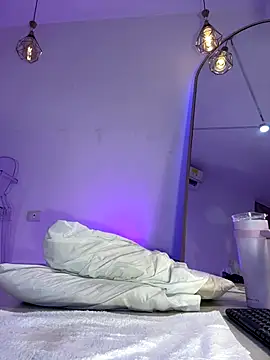 Webcam Model (hade_rosse)  is live.Free join now!