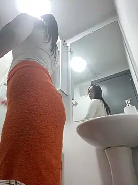 Webcam Model (Megan_colsom)  is live.Free join now!