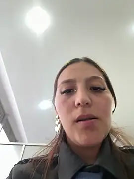 Emily-7_ Live Webcam on Stripchat