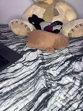 melody_rouxxx - Melody_rouxxx's free webcam - UK Sex Cams