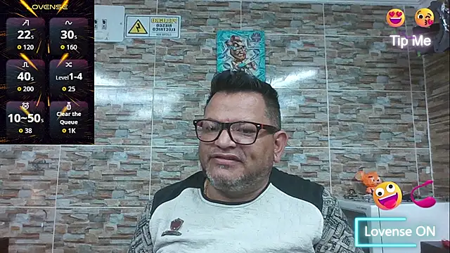 sexdiffrent - SexDiffrent's free webcam - UK Sex Cams