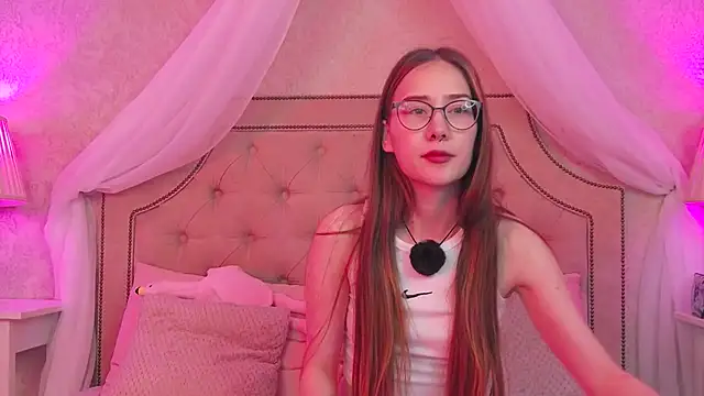 sashameow - SashaMeow's free webcam - UK Sex Cams