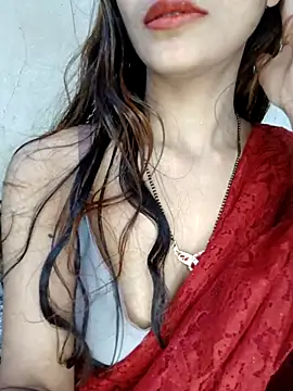 Webcam Model (xpihu)  is live.Free join now!