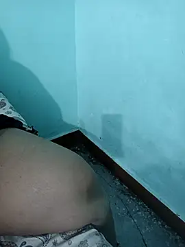 anjali-bhabhi (F milf) - New phone