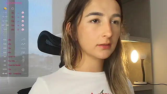 paulicarter (F young) - Striptease + take off dress+ maybe oil<3